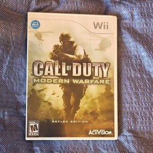 Nintendo Call of Duty: Modern Warfare Reflex Edition - Green and Black